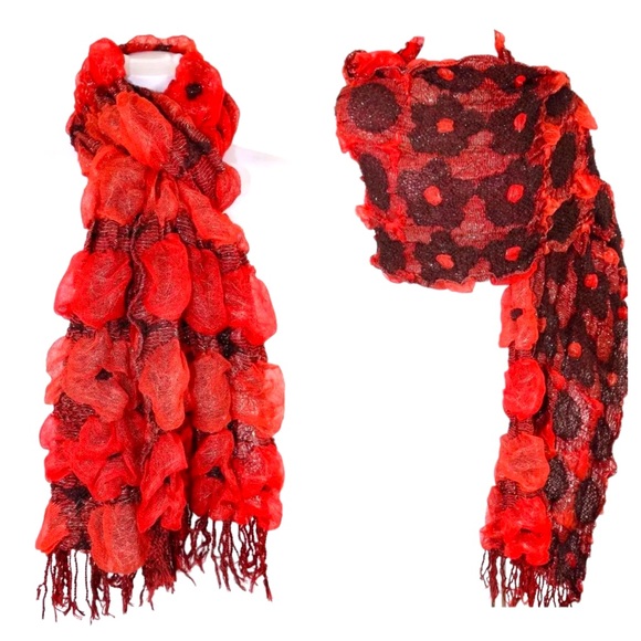 Reversible Red Puffy Bold Red Scarf - Picture 3 of 10